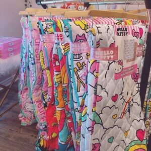 Sanrio Pink Quilt Vibrant Multicolor Design Bedding